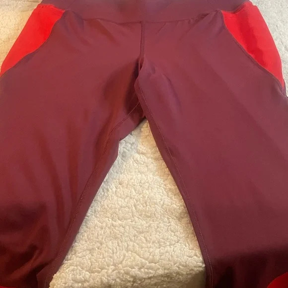 Livi Active Red and Burgundy High-rise Pocket Leggings - Picture 7 of 7